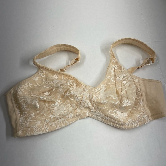 😍Playtex Lace Cream Bra - Picture 1 of 3